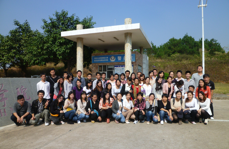 惠州达德河职院2011级毕业生红花湖骑行活动